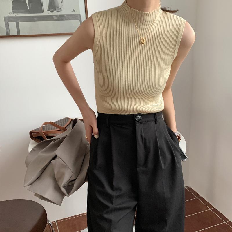 Halter Female Summer Outside Wearing Retro Hong Kong Flavor with A Suit Sleeveless Top Korean Version of Simple with A Bottom Knit Vest