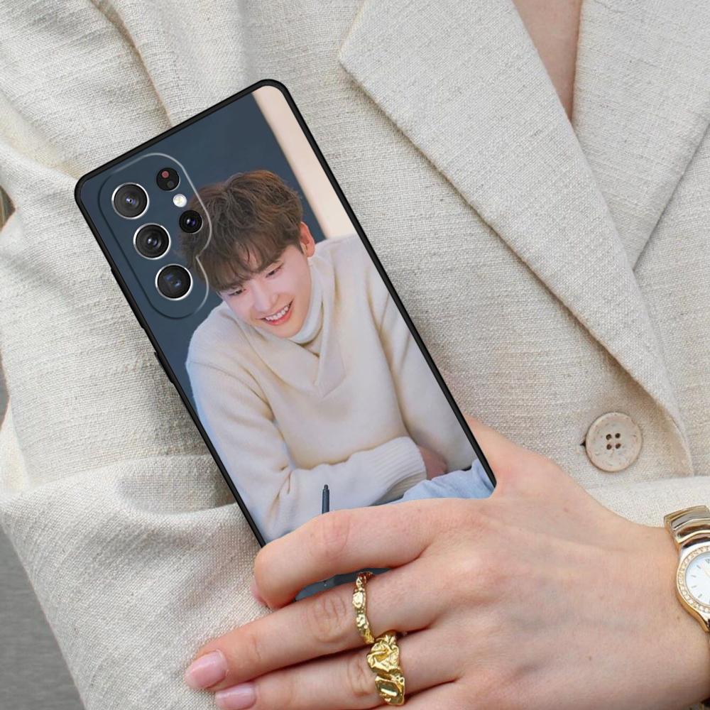 Korean male star Idol Lee Jong Suk Cell Phone Case for Samsung Galaxy S26 Ultra S25 S24 S23 S22 S21 S20 Note10 Cover
