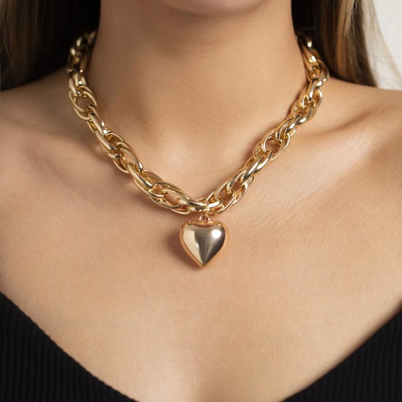 High Quality Punk Big Heart Pendant Necklace Women Fashion Statement Chunky Heavy Chain Fashion Jewelry Punk Thick Chain