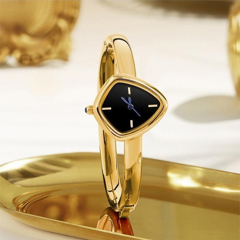 Irregular Shaped Minimalist Bracelet Watch for Women Wristwatch