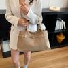 Bolso Tote Retro de Moda con un Diseño para Llevar en Ambos Hombros