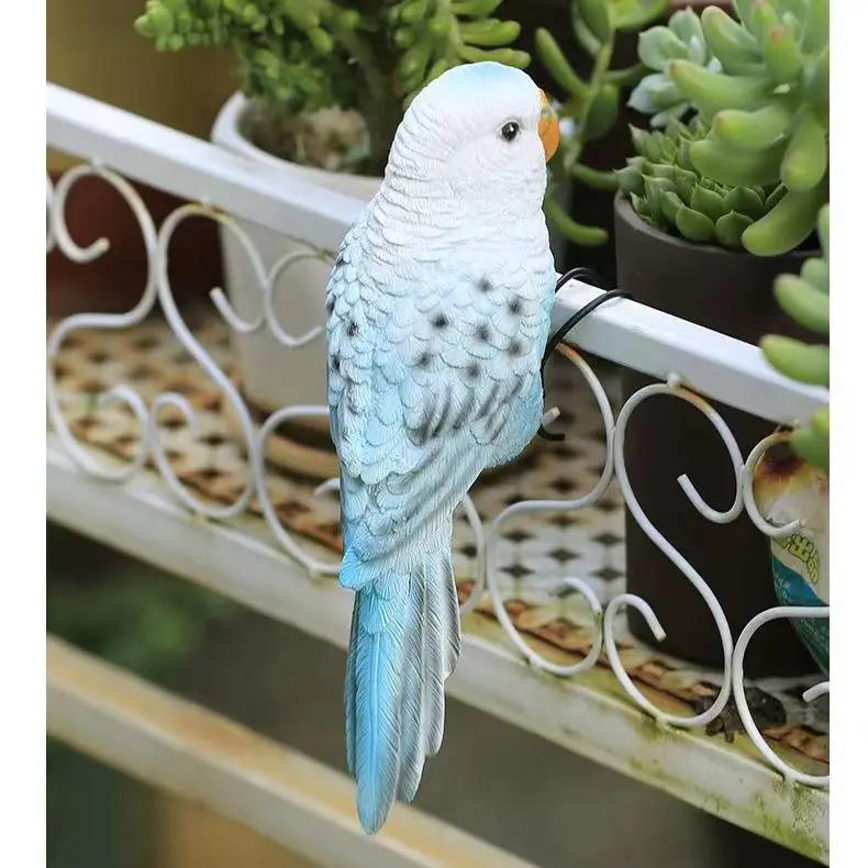 

Parrot Decoration in Pastoral Style Resin Parrot Garden Decoration Tropical Bird Sculpture Garden Courtyard Potted Plant білий