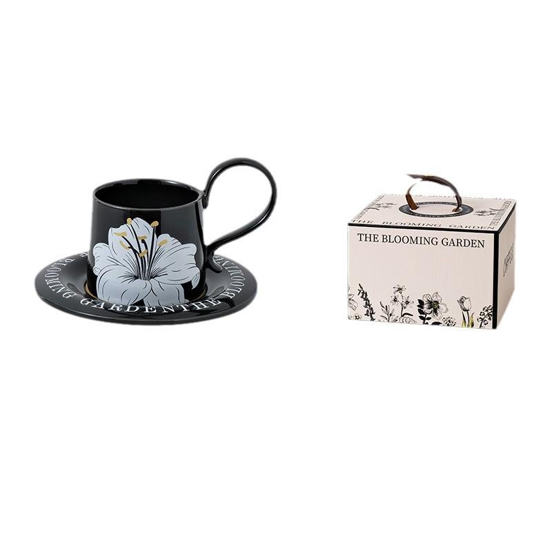 

Керамическая кофейная чашка в стиле ретро с блюдцем, легкая, роскошная, высокого класса, кофейная чашка для послеобеденного чая, кружка для дома, подарочная коробка, сувенир 260