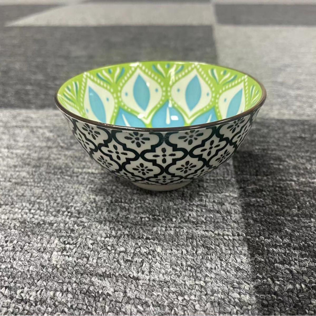 

Ceramic Dining Set: Bowls, Plates, and Chopsticks - Ideal for Gifts and Home Use.