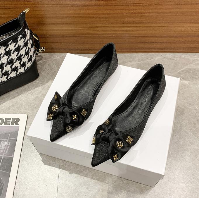 Size 34-43 Spring Autumn Women Flat Shoes Casual Fashion Pointed Toe Comfortable Non-slip Wear-resistant Simple Women's Shoes