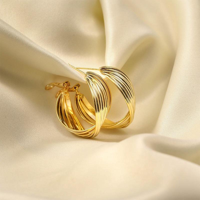 Elegant Metal Hoop Earrings Woman Vintage Geometric Chunky Round Retro Statement Earrings Jewelry Brincos Gift
