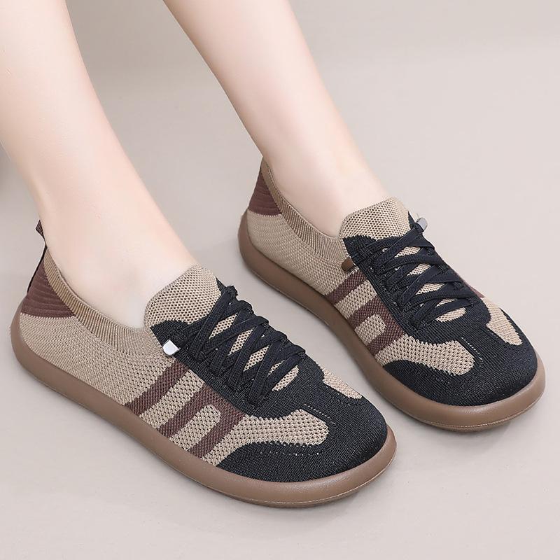 Shoes women's soft soles are not tired feet, summer breathable single shoes versatile mother shoes casual lazy soft soles women's cloth shoes