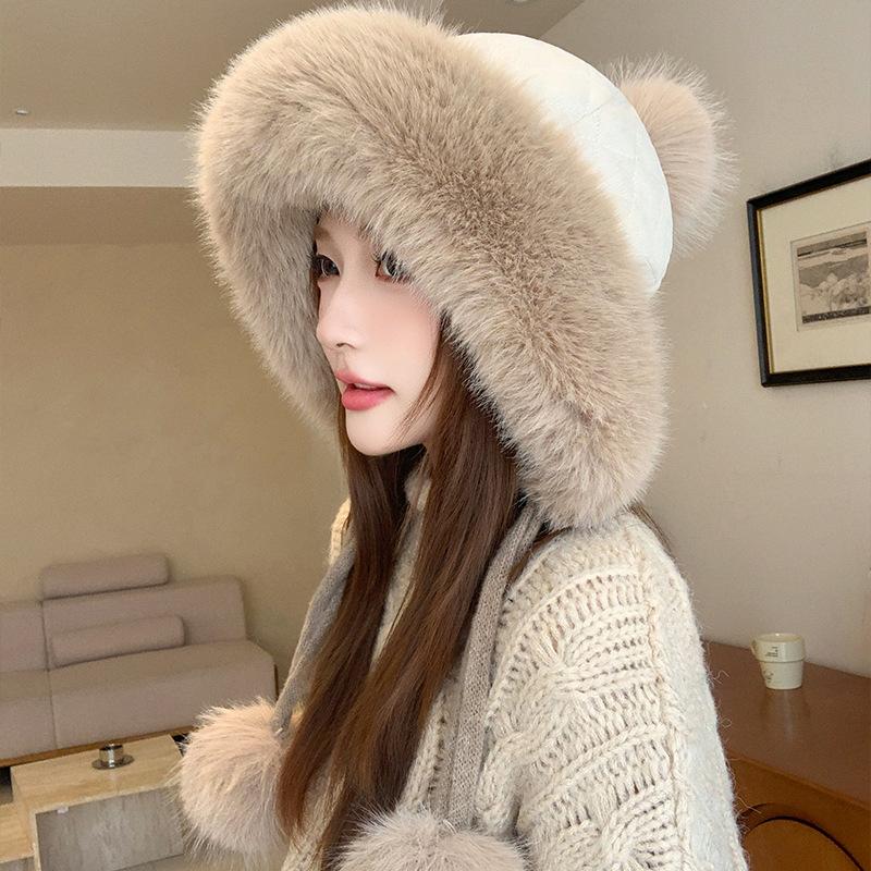 

Winter cold and warm hat women s fashion versatile hairball Lei Feng hat fleece ear protector small pullover hat брудно-білий