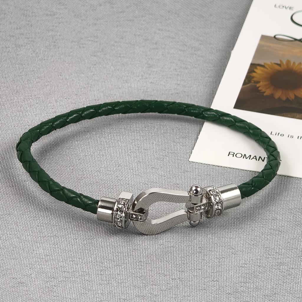 2026 Red Rope U-shaped Fred Micro-inlaid Half-brick Leather Rope Horse Buckle Hoof Non-fading Bracelet