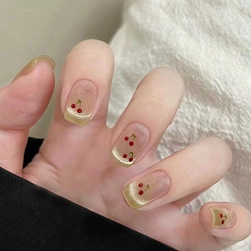 French cat eye wearing nail removable strawberry nail patch nail patch fresh nail patch small short T-size 30 pieces