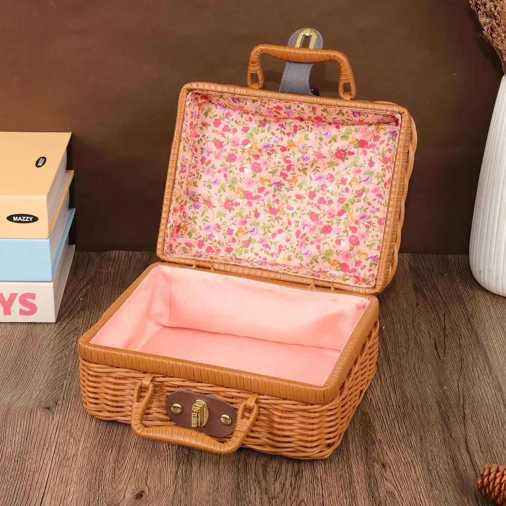 Handmade Wicker Suitcase Portable Dust-proof Round Picnic Basket Large Capacity Anti-impact Rattan Woven Luggage Box for Home