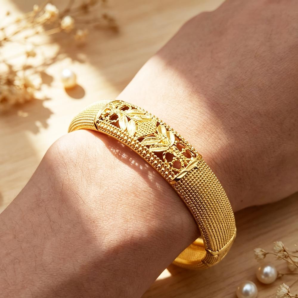 1A golden bohemian-style floral design teen bracelet, perfect for prom and anniversary jewelry accessories, a great gift for summer beach trips and