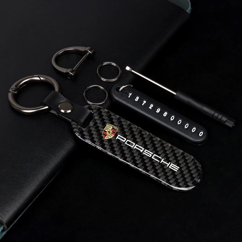 Carbon Fiber Texture Car Key Chain Ring Auto Keychain For Porsche 911 718 Taycan Panamera Cayenne Macan Boxster Cayman Pajun 918