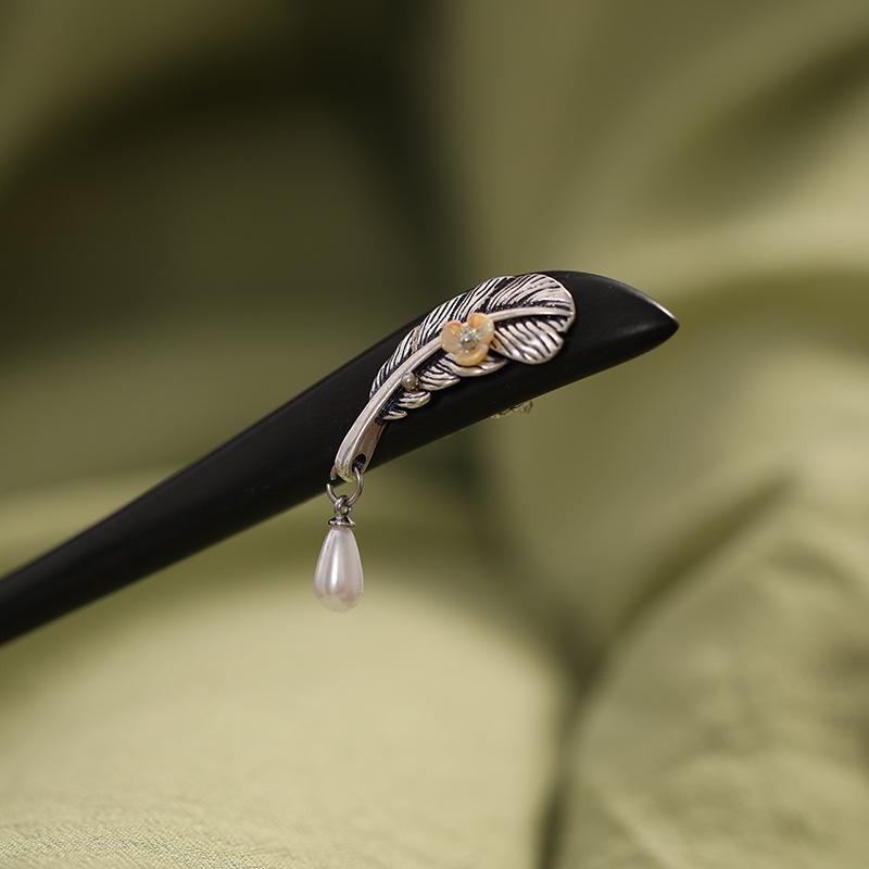 "Auspicious Lotus Cloud Sandalwood Hairpin: Ancient Chinese Style Hanfu Headdress for Women"