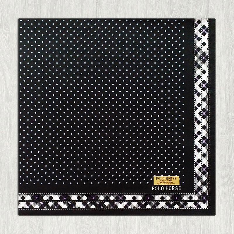 

Сделанный в Японии хлопковый впитывающий пот носовой платок для делового костюма Black background