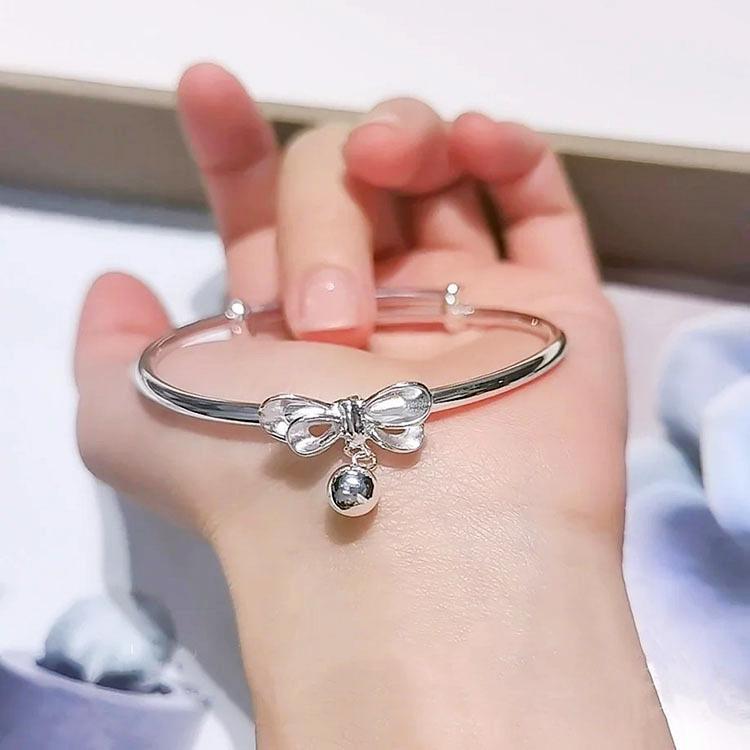 Silver-Plated Bowknot Bell Bracelet - Stylish Gift for Women and Female Students