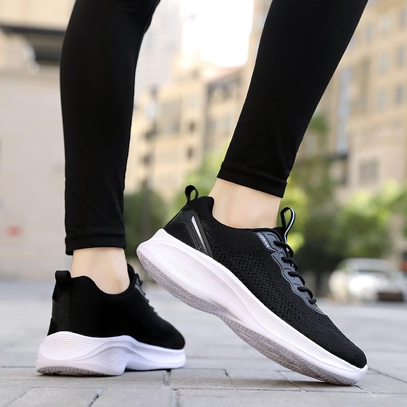 Sneaker Women's Spring Summer New Women's Shoes Trendy Lightweight Sneakers Soft Bottom Fashionable Running Shoes for Women