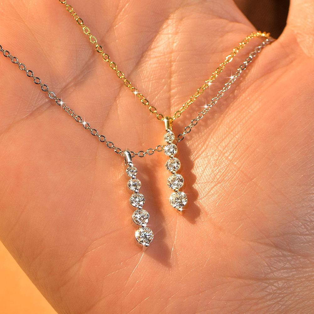 New 5-Stone DVVS1 Moissanite LuxuriousStraight Gradient V-Neck Calabash Long Collarbone Chain Fashion Pendant Necklace for Women