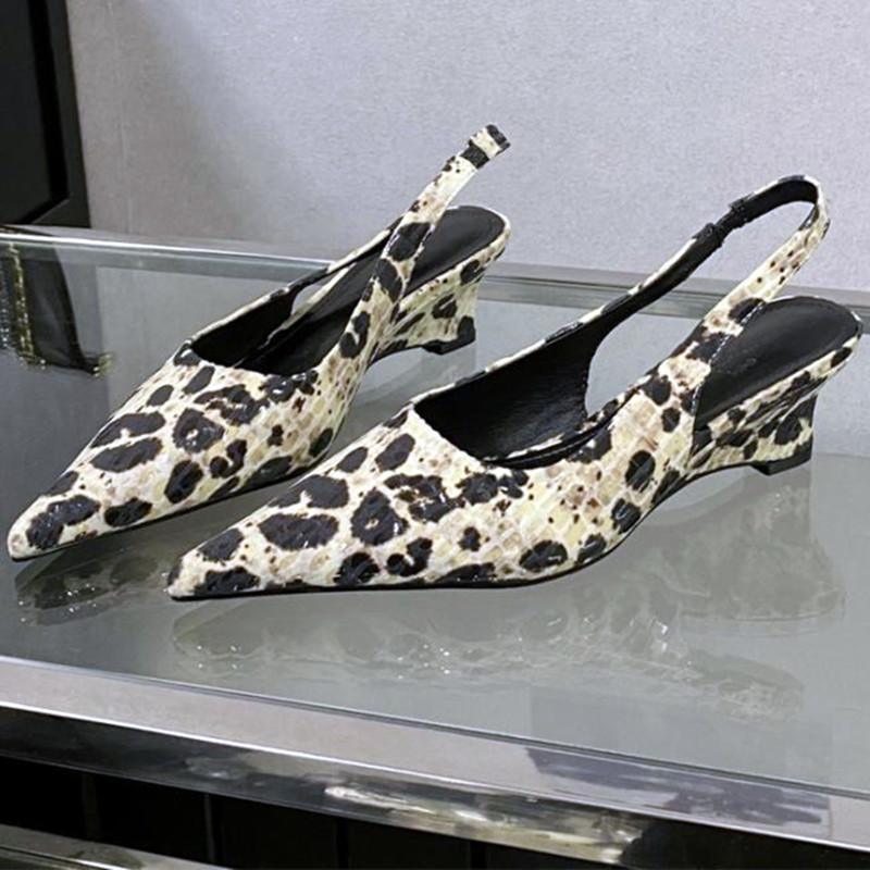 Fashion Pointed Toe Leopard Women Sandal 2025 Summer New Fashion Slope Heel Hollow Luxury Woman Shoes Banquet Fashion Sexy Slide Sandal
