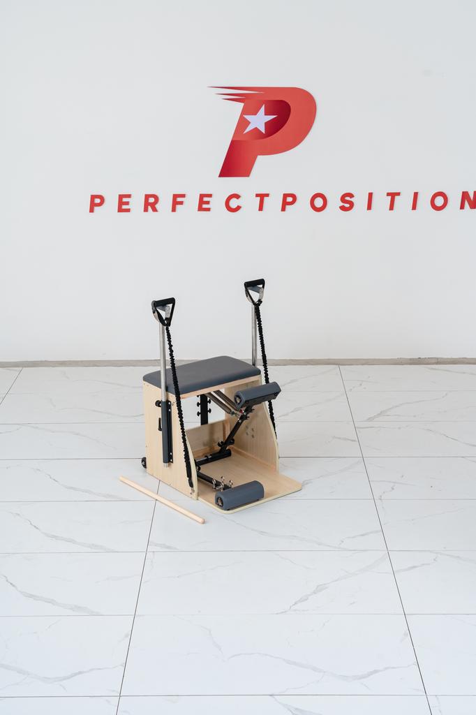 2026 Populární vybavení na Pilates Nové vybavení na jógu Židle z javorového dřeva Stabilní Ekologická rukojeť na Pilates Reformer Pilates židle