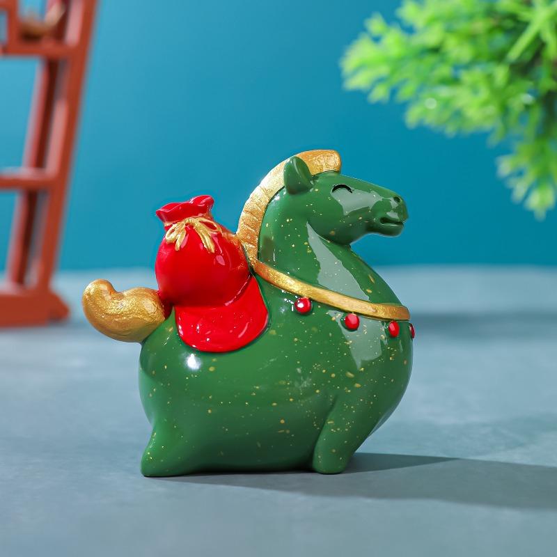 Xiaocaima Decorative Items, Creative Car Ornaments, Workstation Desktop Ornaments, Gifts, Resin Handicrafts