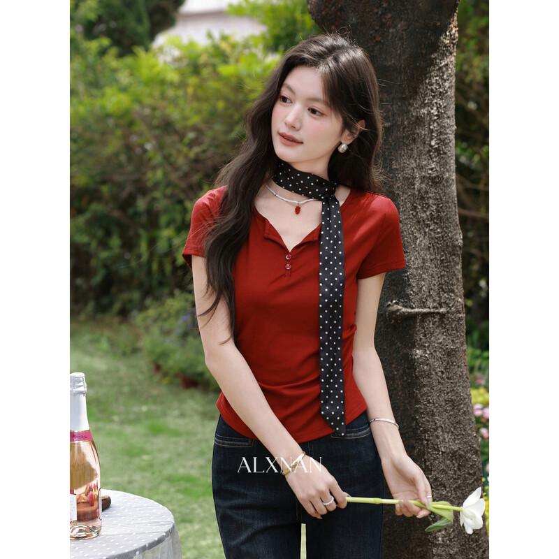 

Women s Retro Red Short Sleeve T-Shirt S