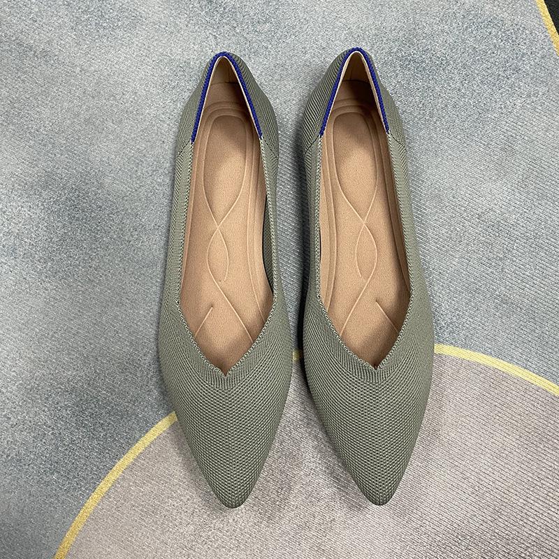 Classic Queen Women's Pointed Toe Fly-Knit Flats, Multicolor, Plus Size 41-43