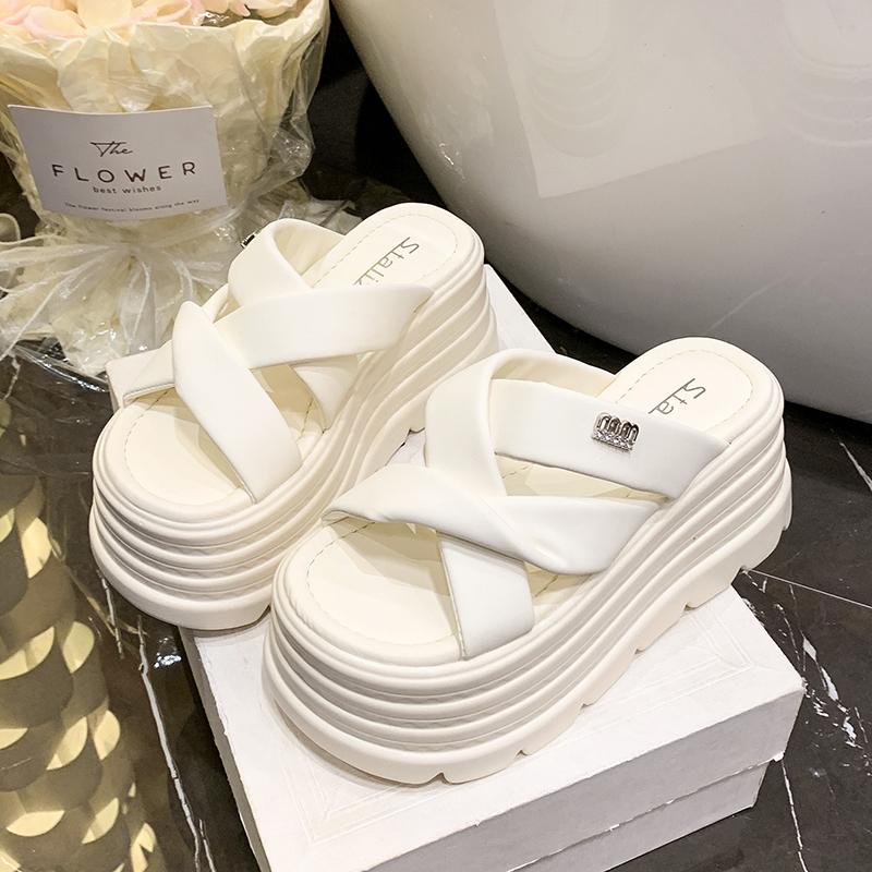 Fashion NEW 8CM Wedge Slippers for Women Summer Non Slip Platform Sandals Woman Open Toe Comfortable Female Chunky Beach Slippers