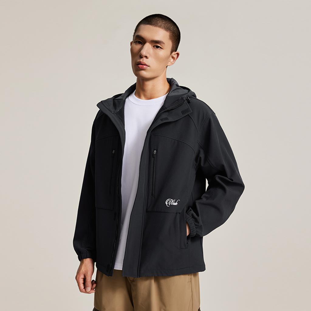 Li Ning Wow Wade Series Water-Resistant Comfortable Casual Hooded Zipper Letter Print Fleece Windbreaker Men Outerwear Black AFDU225-1
