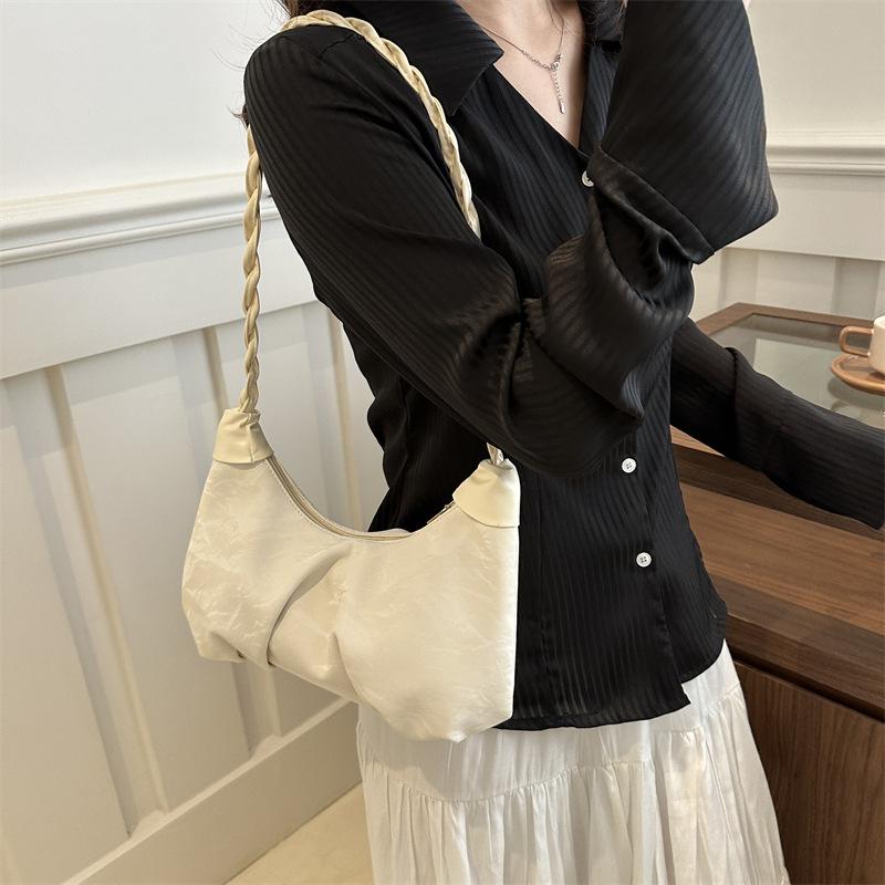 New One Shoulder French Simple Pleated Large Capacity Dumpling Bag Yunduo Armpit Commuting Niche Handheld Crescent Bag