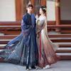 Hanfu-Paaranzug im Stil der chinesischen Wei- und Jin-Dynastie mit Kreuzkragen