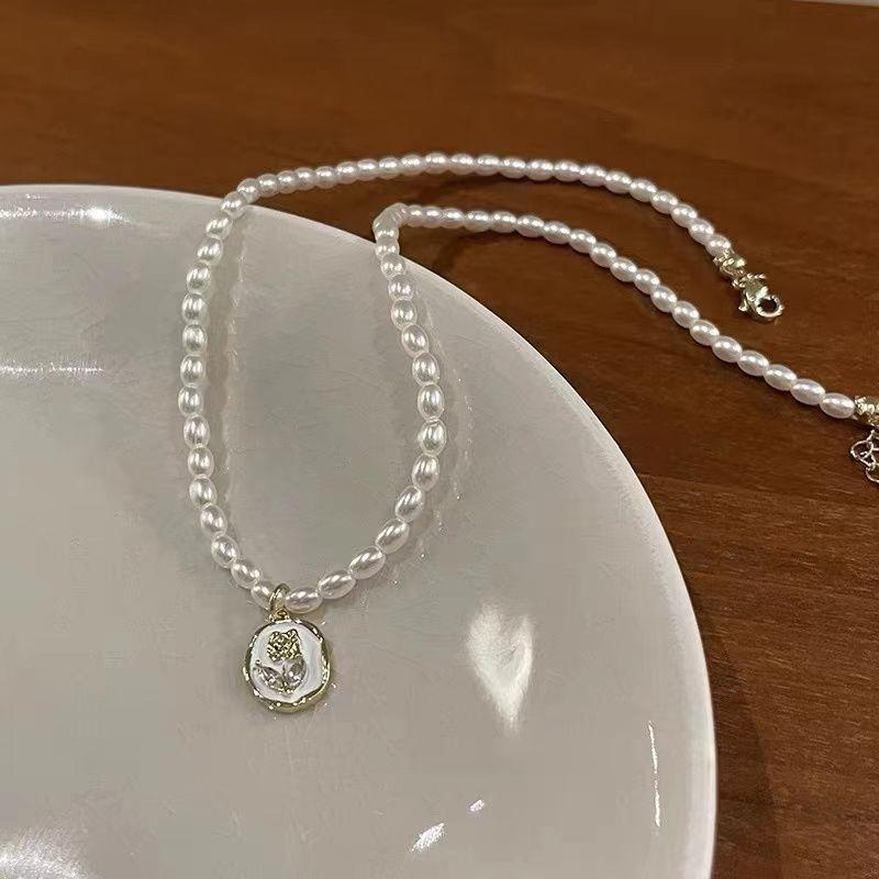 Gentle ceiling! Rose pearl necklace women s light luxury niche high-end sweater chain collarbone chain accessories
