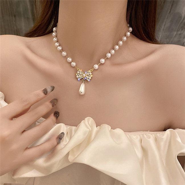 

Minimalist Pearl Choker Necklace Women Dainty Pendant Unique Elegant Trendy Bone Chain Simple Modern
