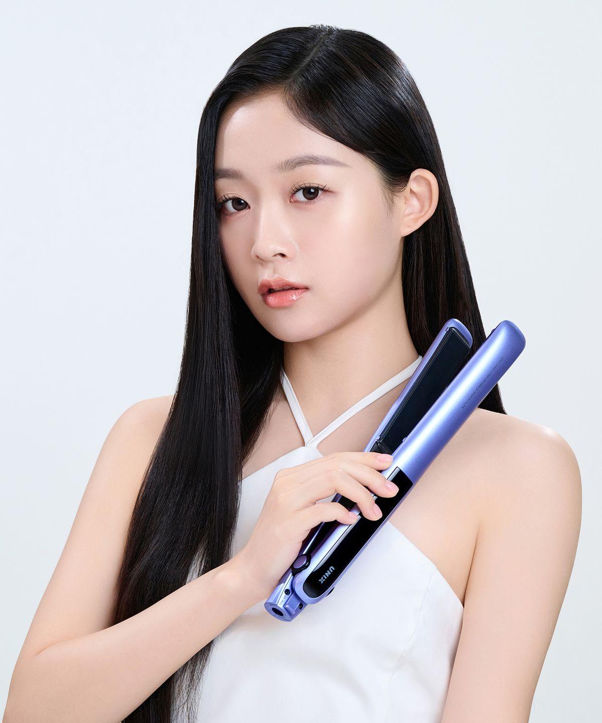 Care Digital Freevolt Flat Iron UCI-A3940
