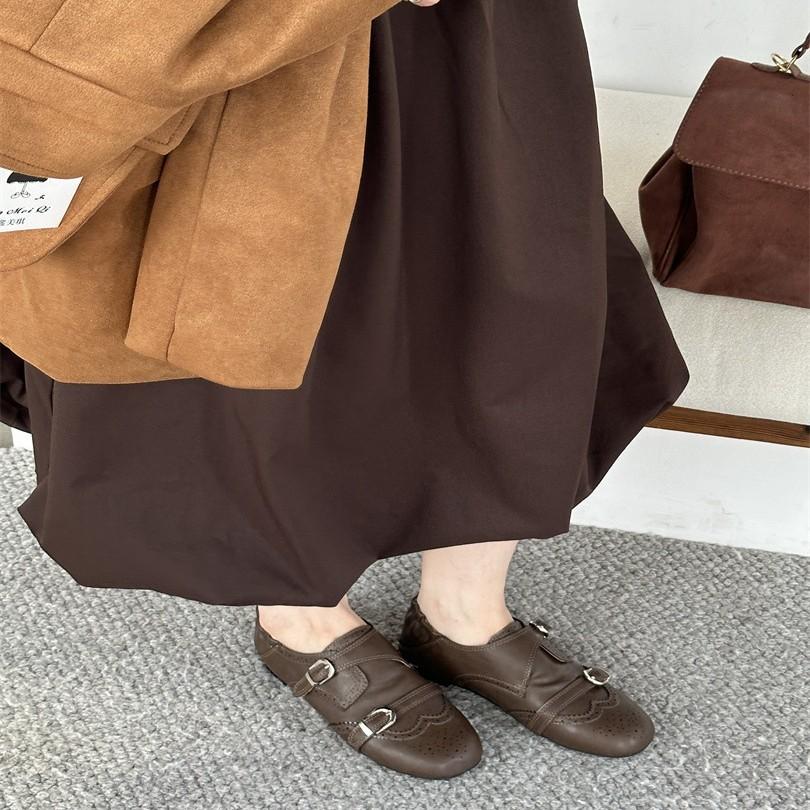 2025 autumn new niche design belt buckle heightening single shoes fashionable versatile retro engraved loafers