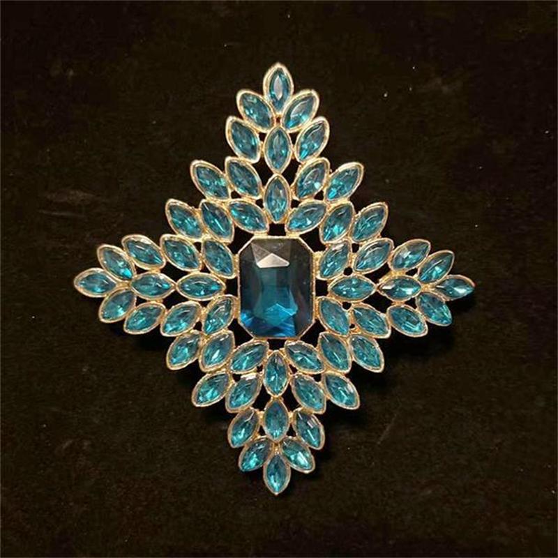 SKEDS Vintage Baroque Style Women Girls Heavy Industry Crystal Castle Tassel Brooch Badges Retro Classic Lady Suit Coat Pin Gift