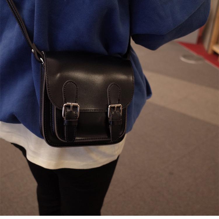 Korean-Inspired Retro Mini Crossbody Bag - Simple Strapped Student Commuter