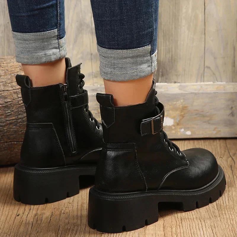 Retro Thick Bottom Brown Ankle Boots Women 2025 Winter Metal Buckle Decoration Combat Boots Plus Size Woman Shoes with Platform
