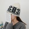 Women's Hachinit Diamond Pattern Beanie