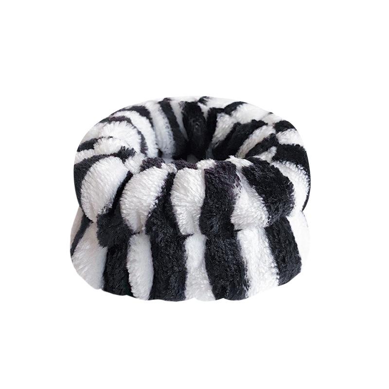 Women's Flannel Spa Headband & Wristband Set, Absorbent Wrist Bands for Face Wash