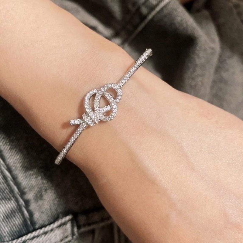 Stainless Steel V-Gold Plated Key Charm Knot Bracelet With Full Rhinestone Embellishment Handcrafted Hollow Design Women