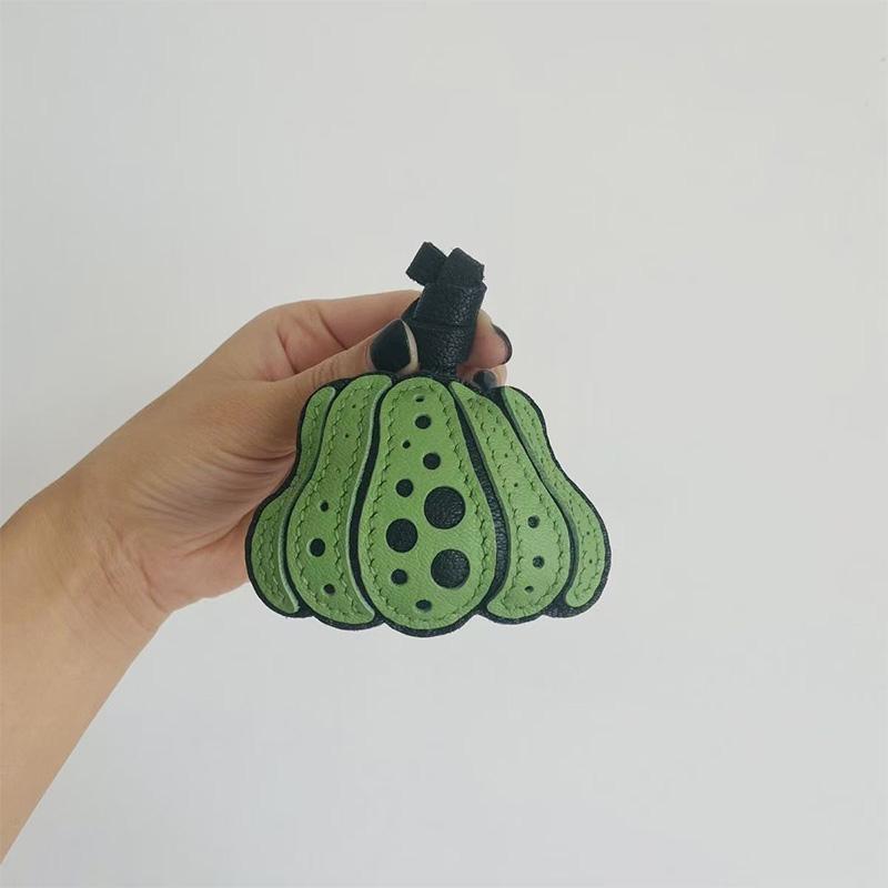 Kreativer Echter Lederkürbis Damen Tasche Schlüsselanhänger Anhänger Leder Schneeflocken Design Auto Dekoration Anhänger Tasche Zubehör