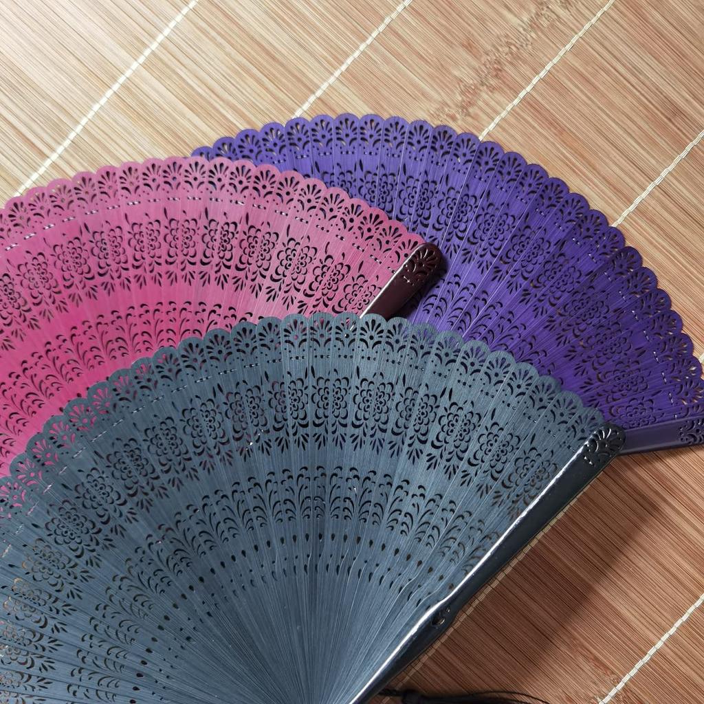 Folding Openwork Japanese Style for Women and Men Fan Case and Tassel Women's Fan, Design, Bamboo, Accessory, (Includes Decoration) (Black)