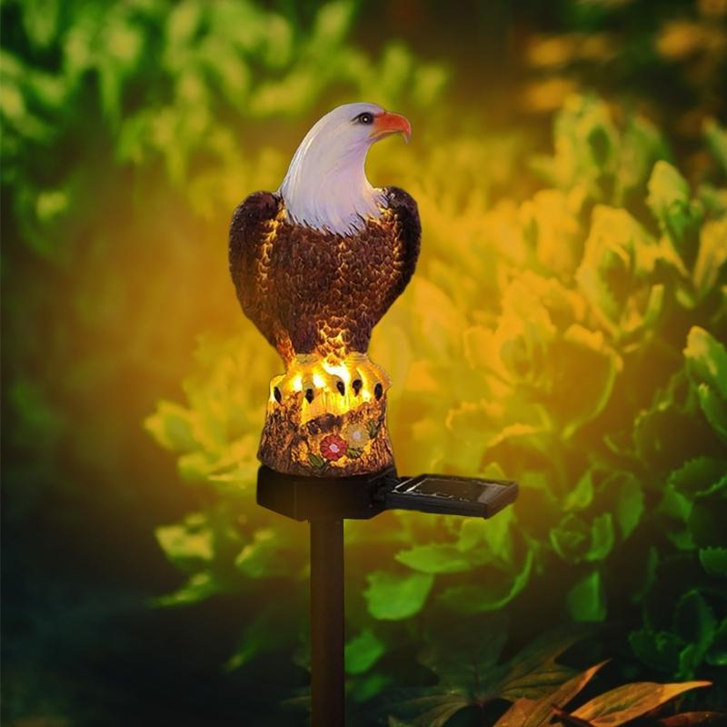 Solar Eagle Resin Statue Outdoor Garden Stake Lights Bald Eagle Sculpture Animal Stump Lamp for Lawn Pathway Decoration