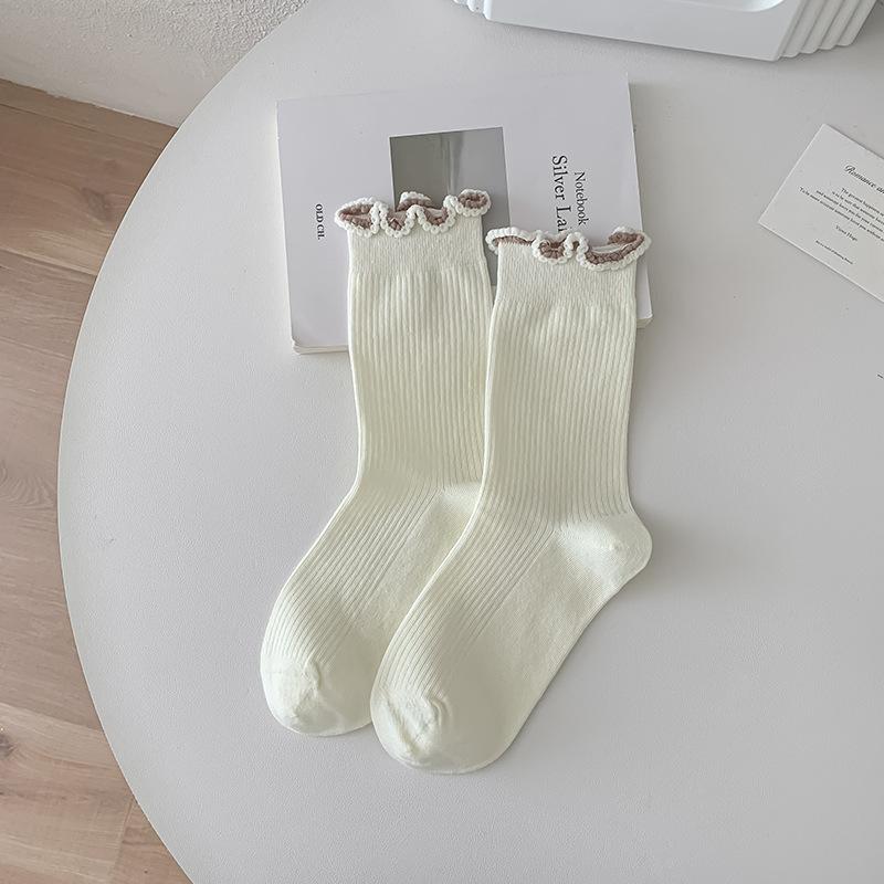 

Female Spring and Autumn New Style Match Color Fungus Lace In The Tube Pile Pile Cotton Socks 1 pair белый