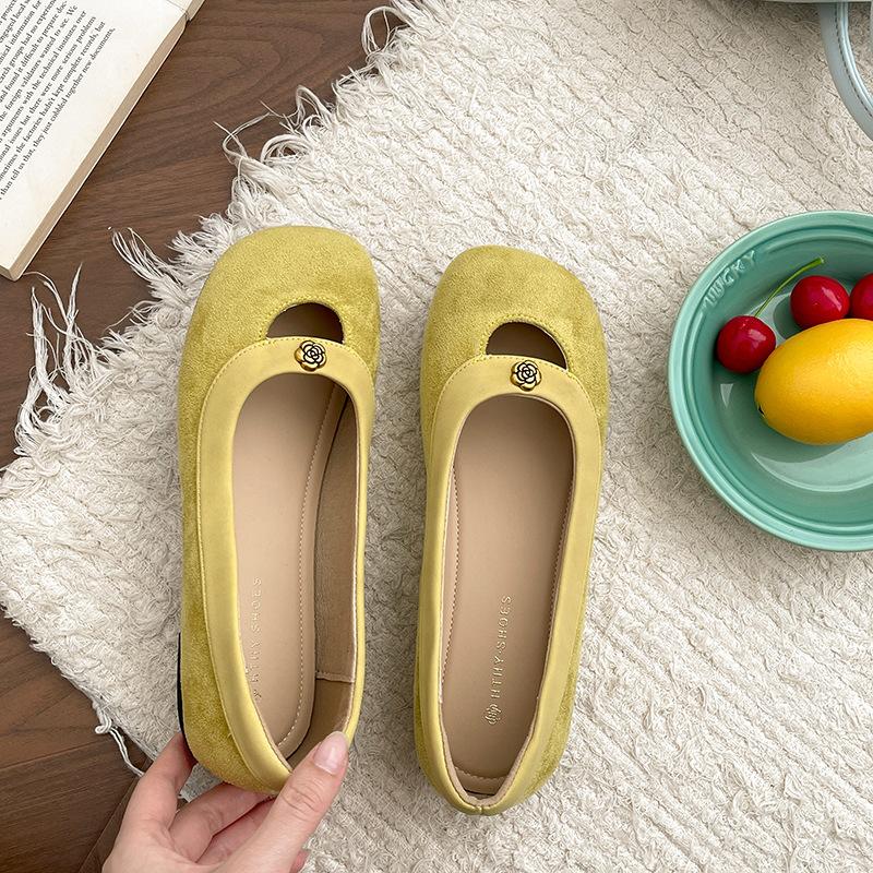 

French retro red light mouth flat-soled single shoes women s 2025 new spring one-pedal soft-soled versatile Mary Jane shoes 40 жёлтый