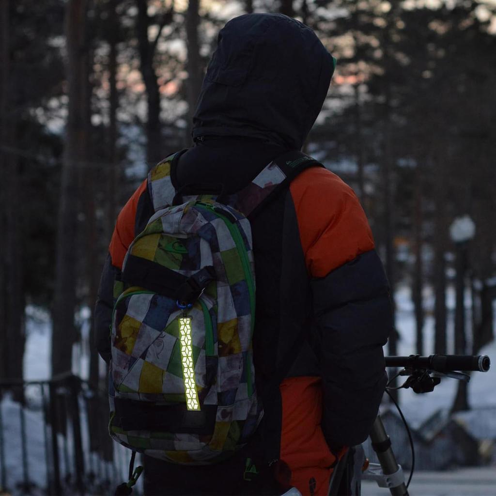6 Stück Reflektierende Riemen für Rucksack Sicherheit Reflektierende Kleidung Schlüsselanhänger Anhänger Leicht und Tragbar Outdoor-Werkzeug
