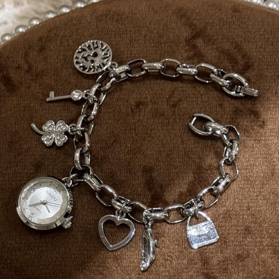 

Модний жіночий браслет-підвіска в європейському та американському стилі, кварцовий годинник