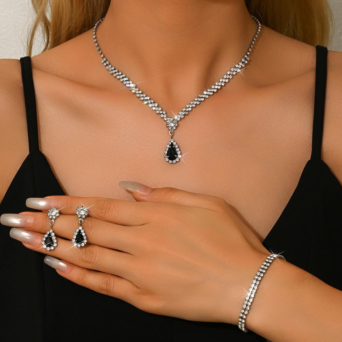 

Набір намисто та сережки для вечірки, банкету, весілля, з кристалами