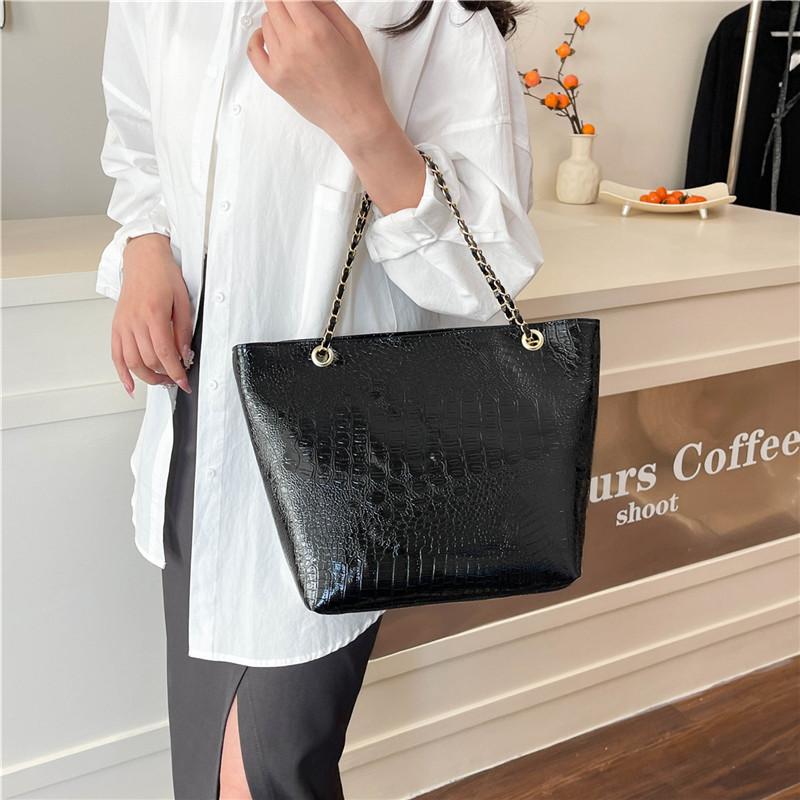 Fashion Imitation Crocodile Pattern PU Women's Shoulder Bag New Versatile Large Capacity Tote Bag High-quality Women's Bag